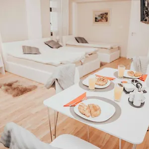 Apartment With Amazing View In The Center, Shkoder